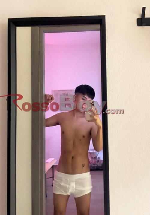 Elias Twink Escort Gay Bari